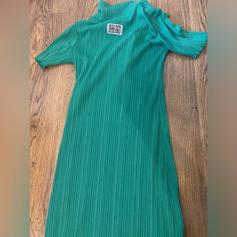 Bimba y Lola ribbed midi dress vibrant green xs fitted lightweight comfy beach - Picture 4 of 9